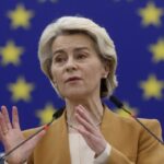 Von der Leyen i shpëton jetën pasagjerit në avion